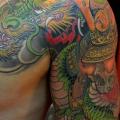 tatuaje Hombro Japoneses Dragón por Elvin Tattoo