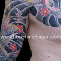 Schulter Arm Japanische Karpfen tattoo von Hori Hiro