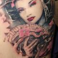tatuaje Hombro Japoneses Geisha por Dark Art Tattoo