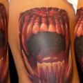 tatuaggio Fantasy Coscia Sangue Bocca di Dark Art Tattoo