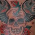 tatuaje Pecho Old School Cráneo Alas por Chad Koeplinger