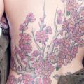 tatuaje Realista Flor Espalda Cereza por Analog Tattoo