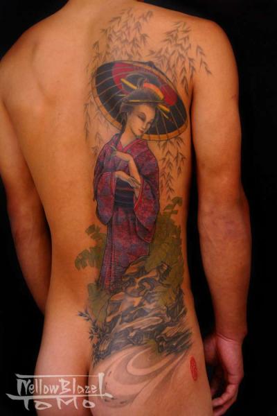 Tatuaje Japoneses Espalda Geisha por Yellow Blaze Tattoo