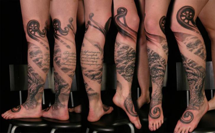 Tatuaggio Realistici Polpaccio Gamba Albero di Heidi Hay Tattoo
