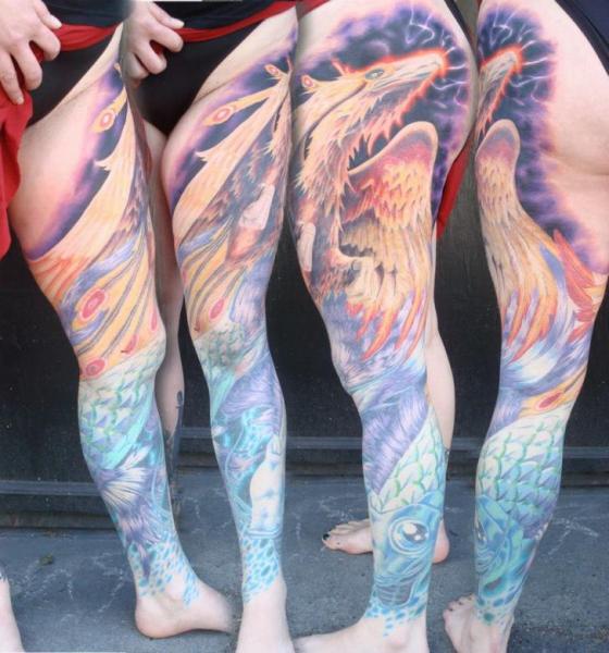 Tatuaje Fantasy Pierna Fénix por Heidi Hay Tattoo