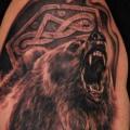 Shoulder Realistic Bear tattoo by Heidi Hay Tattoo