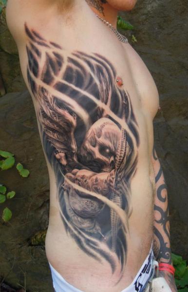Tatuaggio Fantasy Fianco Mostri di Heidi Hay Tattoo