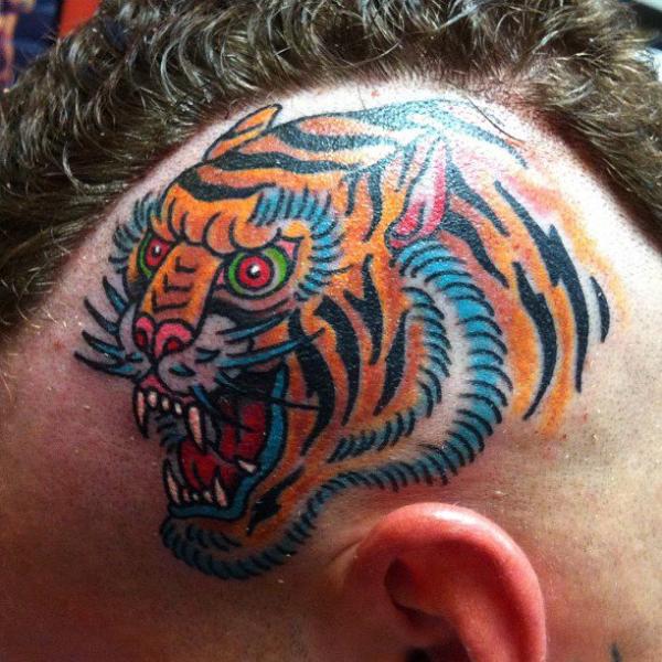 Tatuaggio New School Testa Tigre di Da Vinci Tattoo