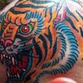 tatuaje New School Cabeza Tigre por Da Vinci Tattoo