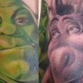tatuaje Brazo Fantasy Shrek por Elektrisk Tatovering