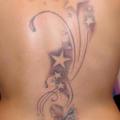 tatuaje Fantasy Estrella Espalda por Art and Soul Tattoo