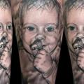 tatuaggio Braccio Ritratti Realistici Bambino di Attitude Tattoo Studio