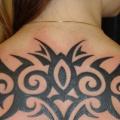 Rücken Tribal tattoo von Popeye Tattoo