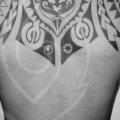 tatouage Épaule Retour Tribal Maori par Ink Tank