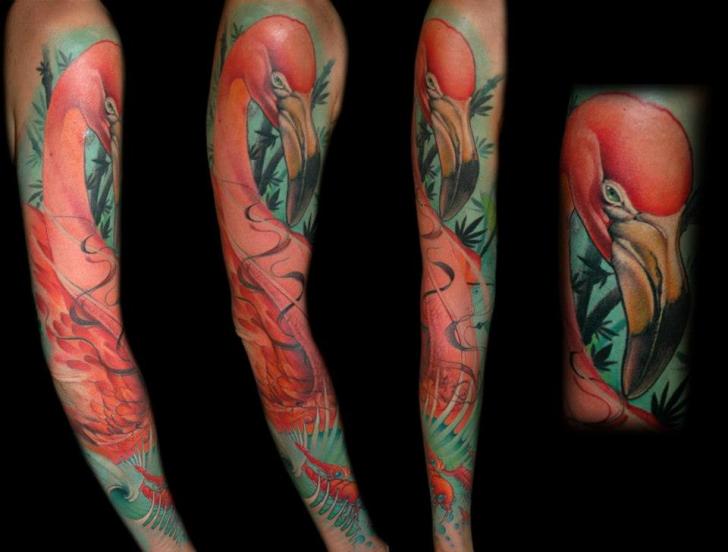 リアル フラミンゴ 上腕 タトゥー よって Black Rose Tattoo