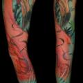 Realistische Flamingo Sleeve tattoo von Black Rose Tattoo