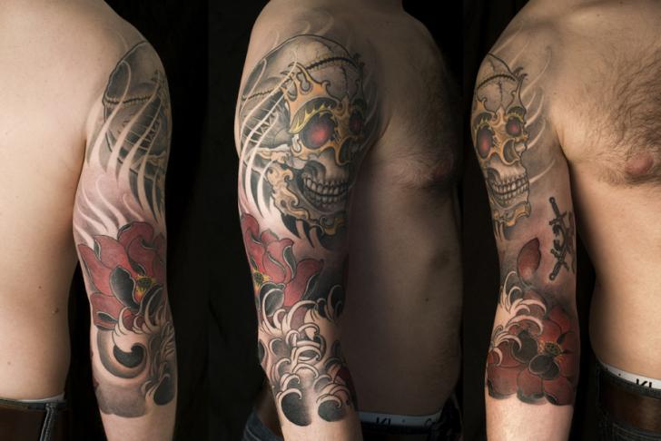 Tatuaggio Braccio Fiore Giapponesi Teschio di Shane Tan