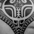 Rücken Tribal Nacken Maori tattoo von Mahakala Tattoo