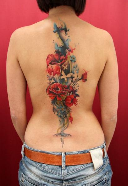 Tatuaggio Fiore Schiena di Skin Deep Art