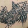 tatuaje Hombro Japoneses Carpa Koi por Skin Deep Art