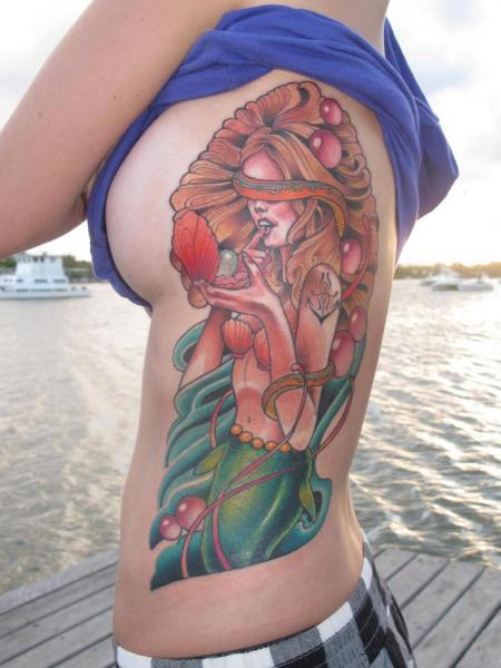 Tatuaje Fantasy Lado Sirena por Sam Clark