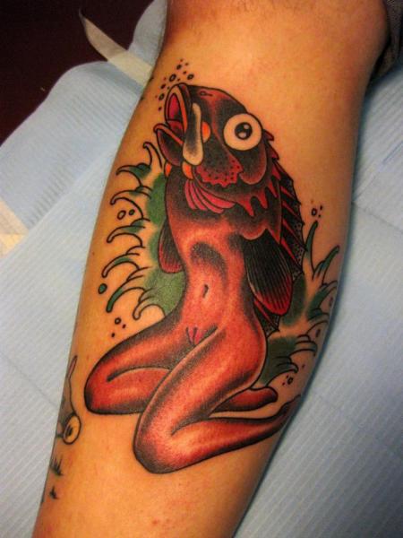 Tatuaggio Braccio Fantasy Donne Pesce di Lucky 7 Tattoos