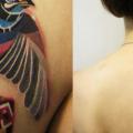 tatuaggio Schiena Uccello Astratto Valigia di Sasha Unisex