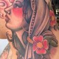 tatuaggio Spalla New School Collo Gypsy di Art Junkies Tattoos