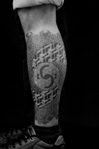 Waden Dotwork Geometrisch Tattoo von Evil From The Needle