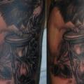 tatuaggio Braccio Realistici Clessidra Topo di Silvercrane Tattoo