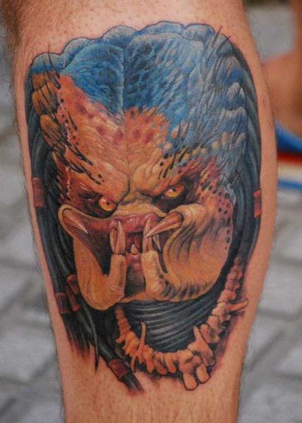 Tatuaggio Fantasy Polpaccio Alien di Silvercrane Tattoo