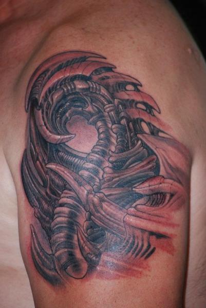 Shoulder Biomechanical Tattoo by Silvercrane Tattoo