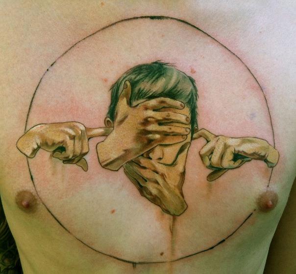 Fantasie Brust Hand Männer Tattoo von Roman Kuznetsov Tattoo