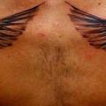 Realistische Brust Vogel tattoo von Piranha Tattoo Supplies