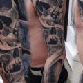 Totenkopf Sleeve tattoo von Piranha Tattoo Supplies