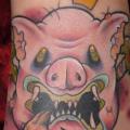 Arm Fantasie Schwein Knochen tattoo von Hellyeah Tattoos