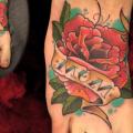 New School Fuß Blumen Rose tattoo von Hellyeah Tattoos