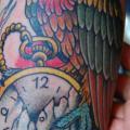 tatuaje Brazo Reloj Old School Búho por Illsynapse