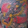 tatuaje Hombro Japoneses Dragón por Illsynapse