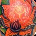 Schulter Blumen tattoo von Mike Woods