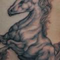 Fantasie Seite Einhorn tattoo von Van Tattoo Studio