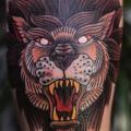 Arm Old School Löwen tattoo von Art Force Tattoo