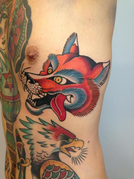 New School Seite Fuchs Tattoo von Filip Henningsson