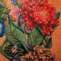 Realistische Blumen Rücken tattoo von Tattoo Frequency