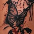 Schulter Schmetterling tattoo von Tattoo Frequency