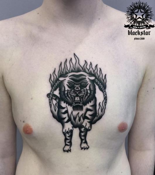 Tatuaje Pecho Tigre por Black Star Studio