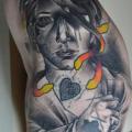 tatuaje Fantasy Lado Mujer Culo por Mark Halbstark