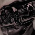 tatuagem Peito Arma por Endorfine Studio