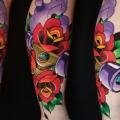 tatuaż Łydka Noga Kwiat Deskorolka przez Endorfine Studio