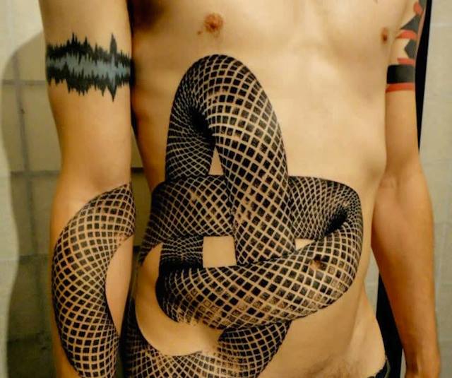 Tatuaje Brazo Lado Abstracto por Xoïl